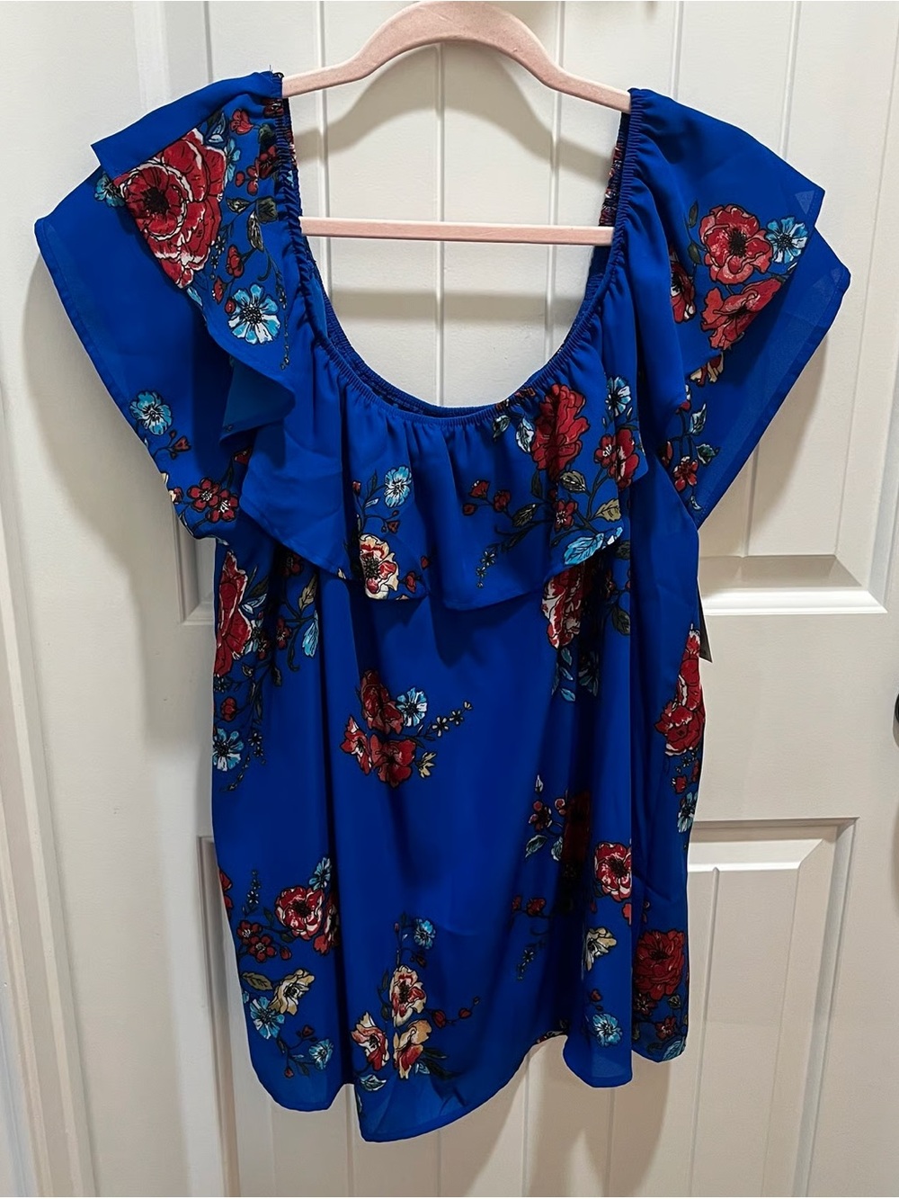 NWT Xhilaration Plus Size Blue Open Back Blouse with Floral Print - 1X